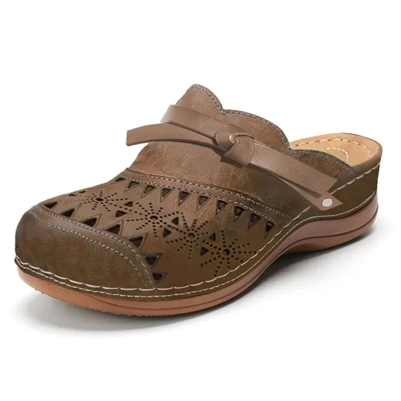 The Romane Clog